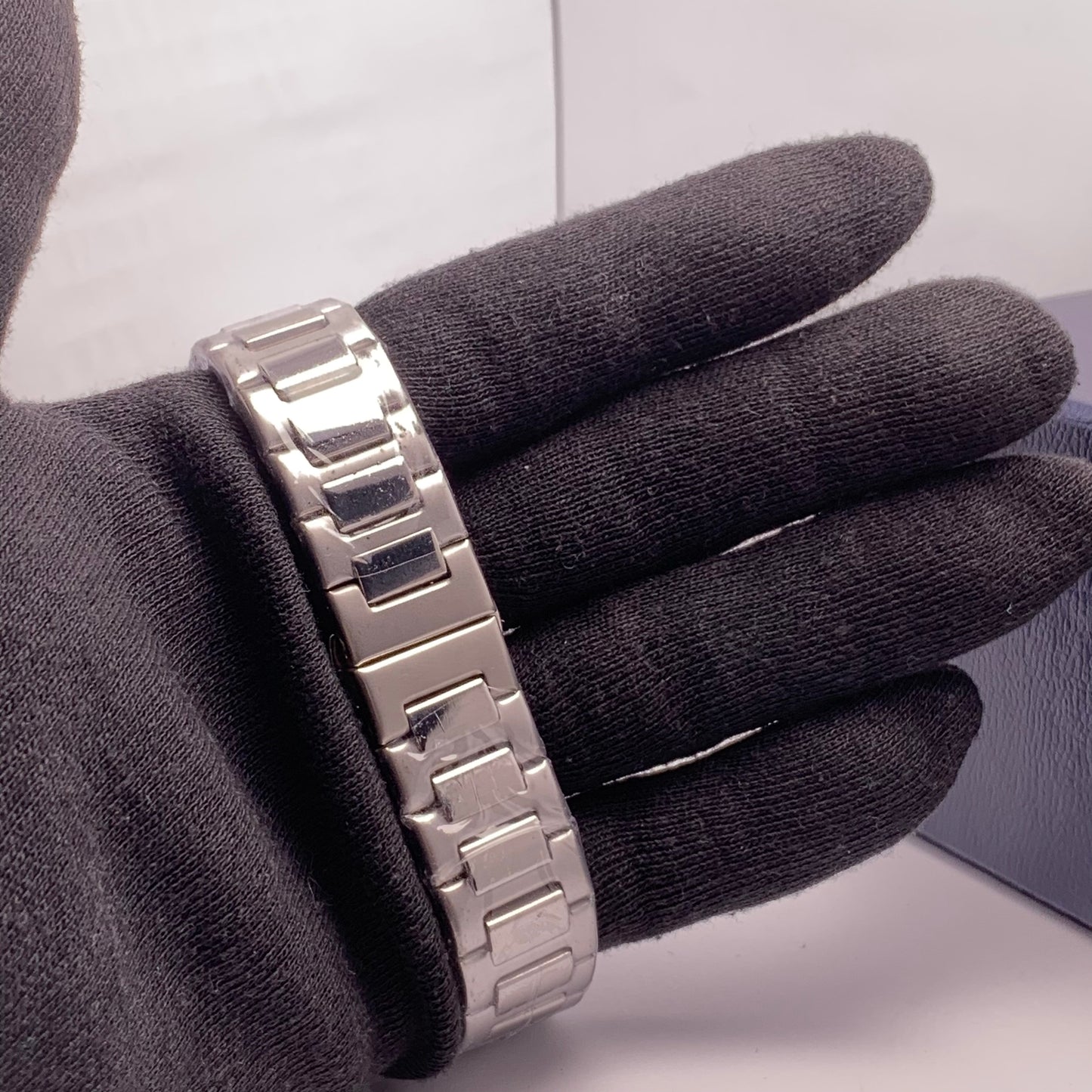 Patek Philippe Blue Dial Silver Chain Luxury Watch