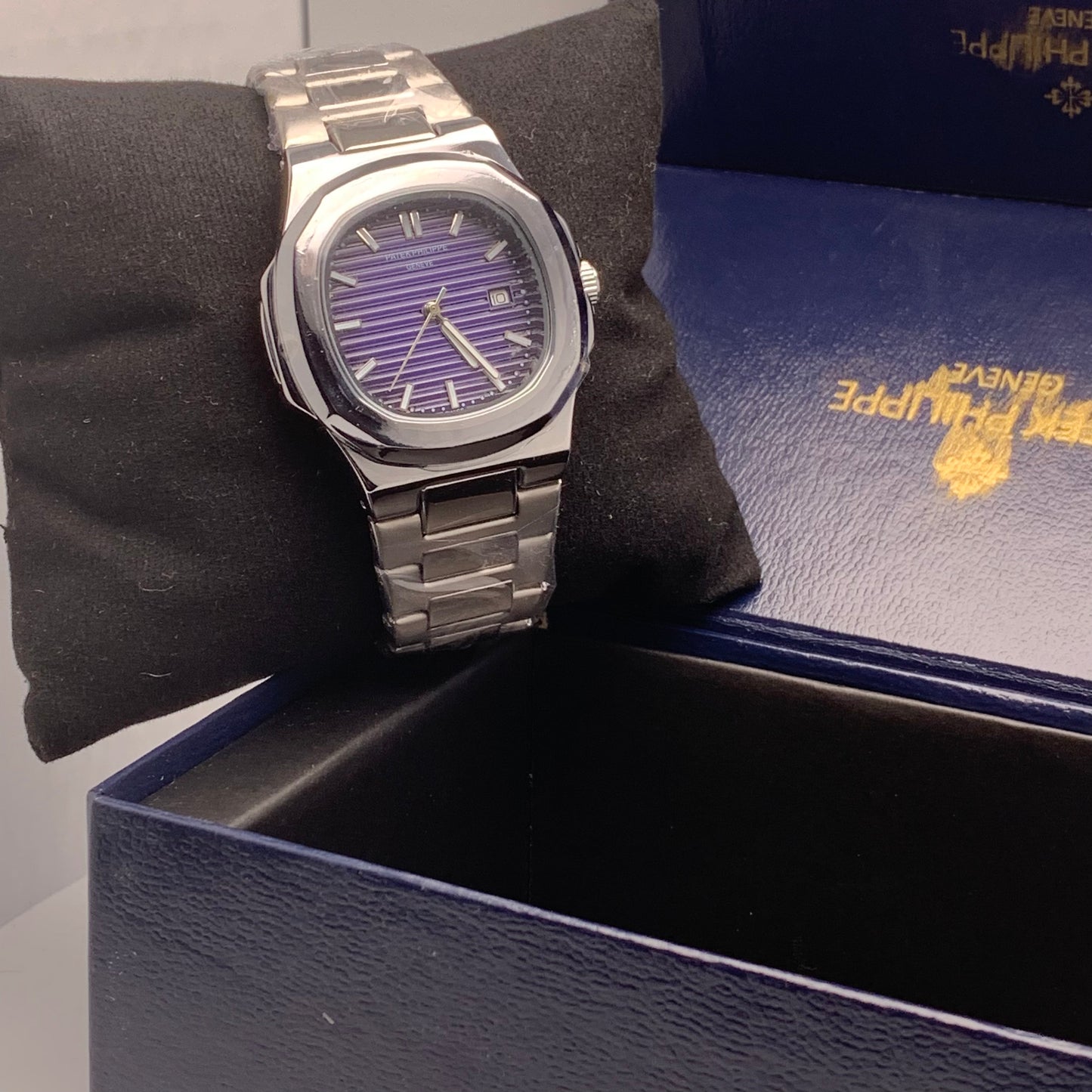 Patek Philippe Blue Dial Silver Chain Luxury Watch